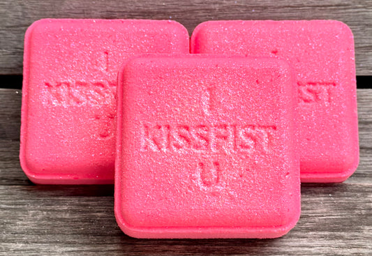 I Kissfist U